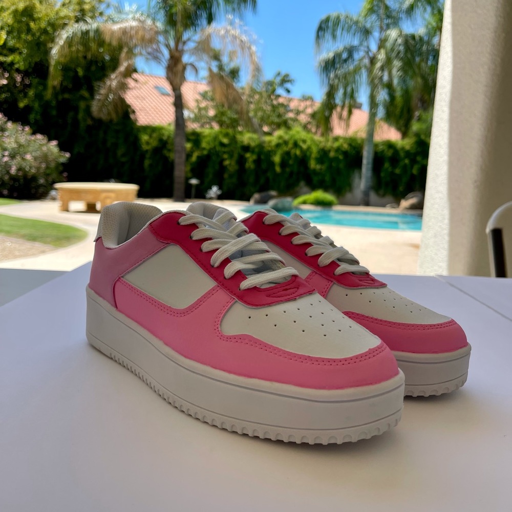 MonoChrome pink nike look alikes